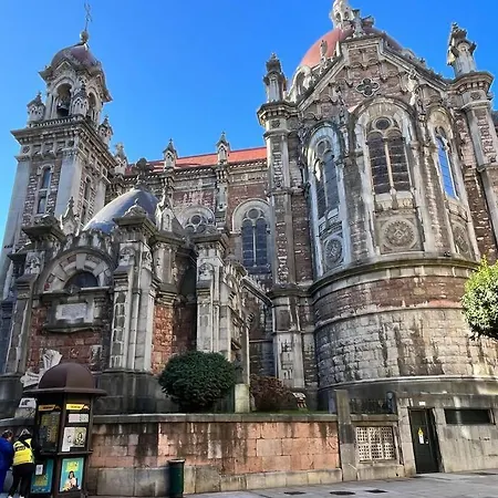 Atico Con Vistas En El Centro * اوفيدو